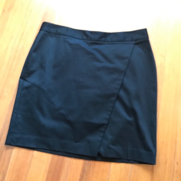 Old Navy Faux Wrap Skirt - Picture 1 of 3
